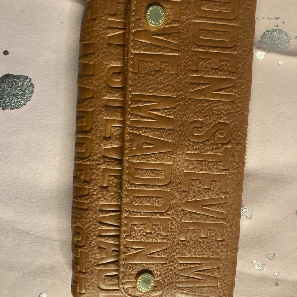 Used wallet - Picture 4 of 6